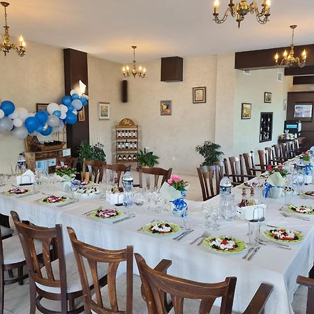 Family Hotel Bela Трявна Экстерьер фото