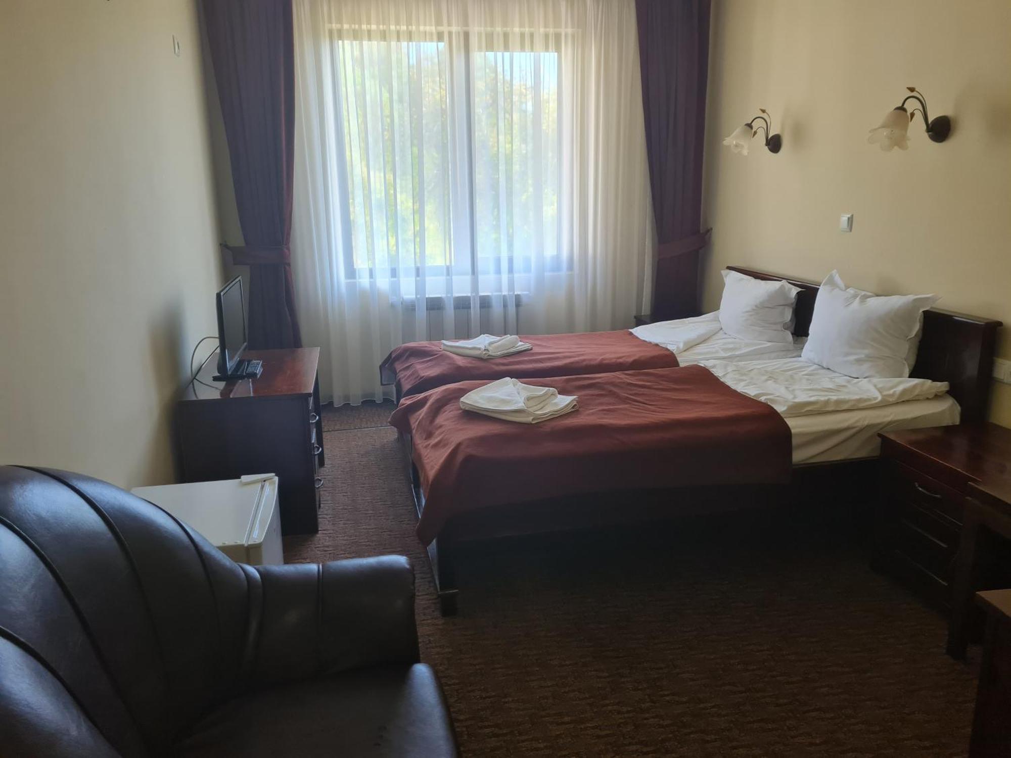 Family Hotel Bela Трявна Экстерьер фото